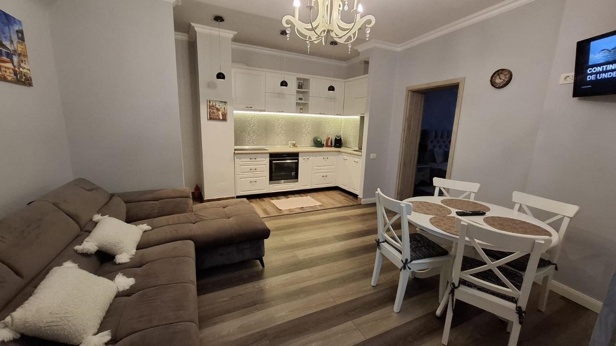 Alpine Sunrise Residence - Brasov Old Center Luaran gambar